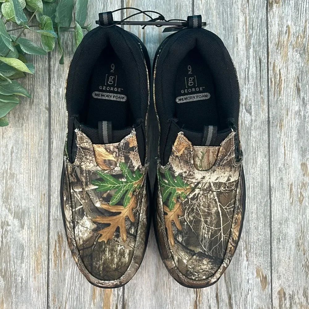 Men's Rugged Camo Real Tree Slip-On Shoes Size 9